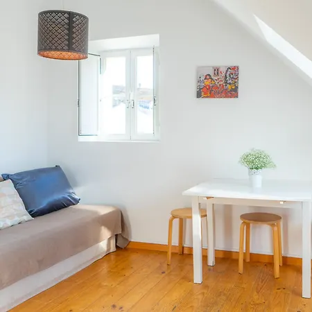 Boavista Apartment, Panoramic Castle, Graca And City Views, Historic Mouraria Lisbon アパート リスボン