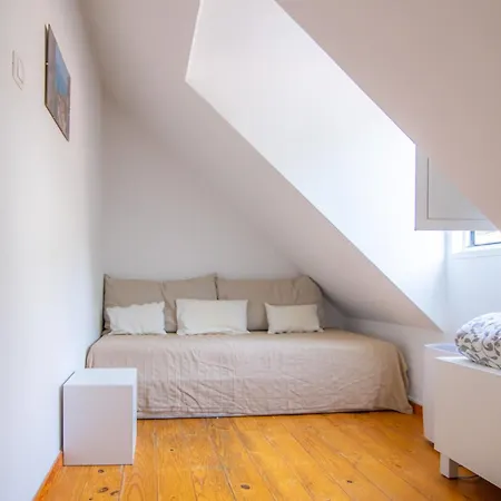 Boavista Apartment, Panoramic Castle, Graca And Views, Historic Mouraria